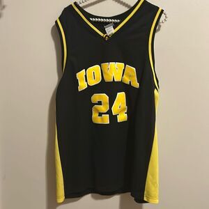 Iowa Hawkeyes Black & Yellow Basketball Jersey Size XL